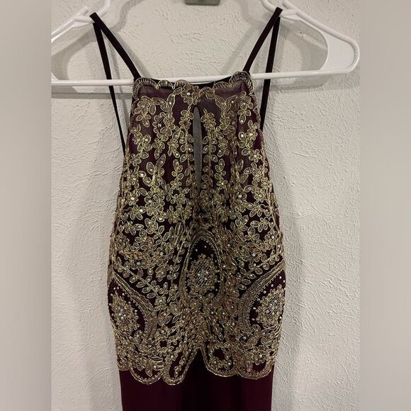 Blondie Nites Burgundy Formal Gown Beaded Halter Side Slit Open Back Dress - Picture 6 of 9